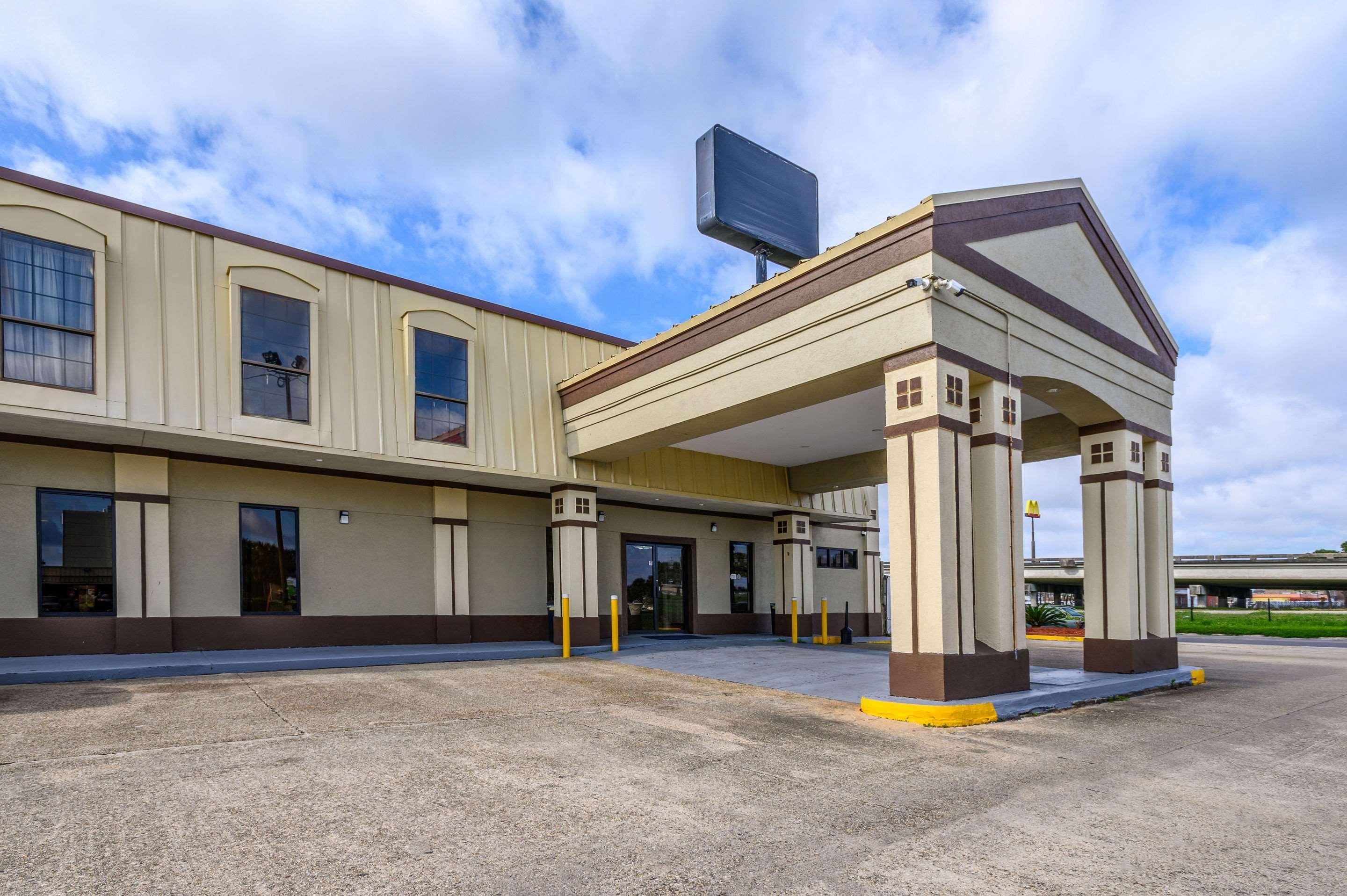 Quality Inn New Orleans I-10 East Екстериор снимка