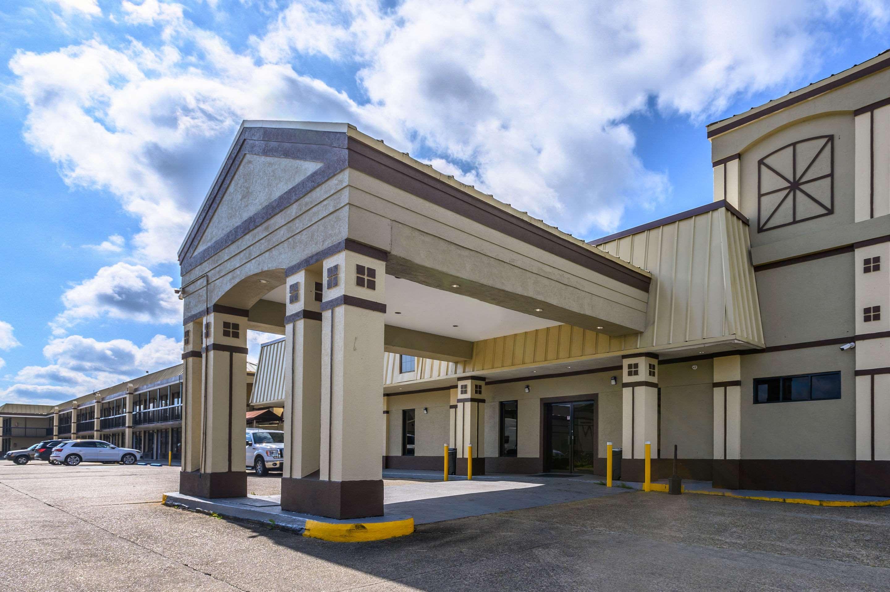 Quality Inn New Orleans I-10 East Екстериор снимка